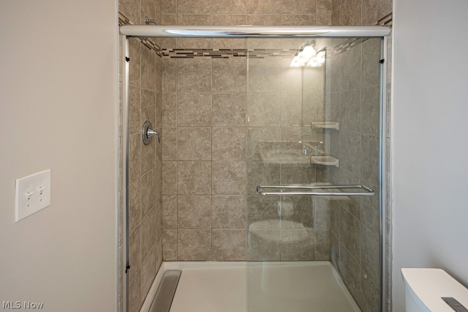 1408 Copper Trace Cleveland Heights OH 44118