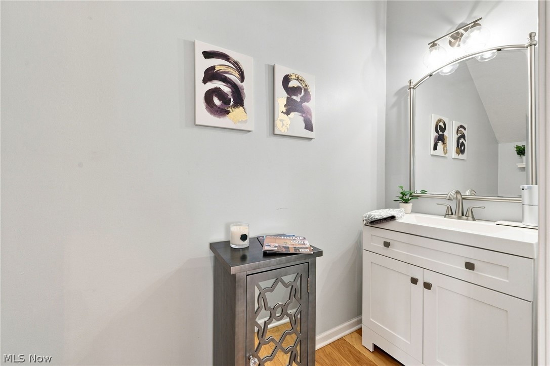 1214 E Chapman Lane Medina OH 44256