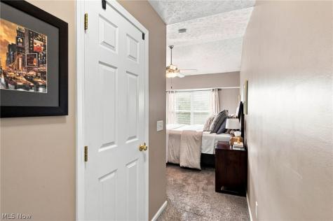 1214 E Chapman Lane Medina OH 44256