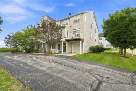 1214 E Chapman Lane Medina OH 44256