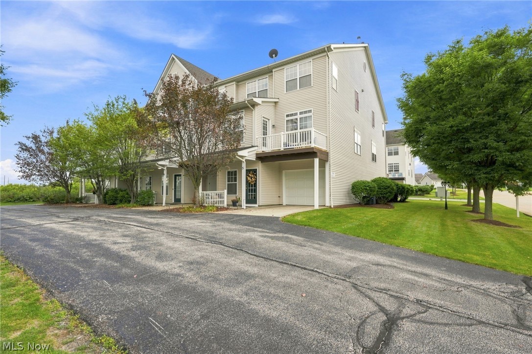 1214 E Chapman Lane Medina OH 44256