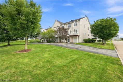 1214 E Chapman Lane Medina OH 44256