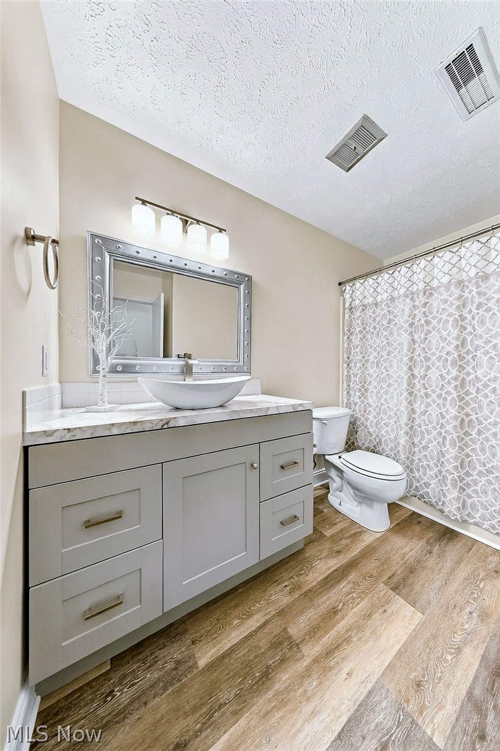 2033 Carlile Drive Uniontown OH 44685