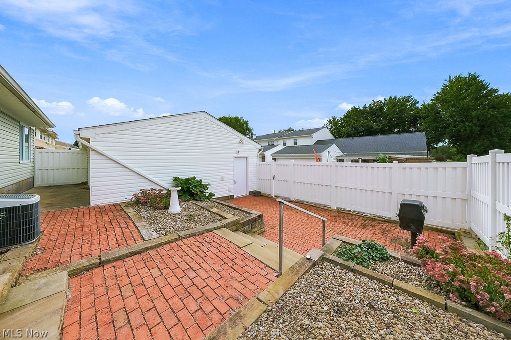 2033 Carlile Drive Uniontown OH 44685