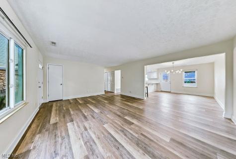 2033 Carlile Drive Uniontown OH 44685