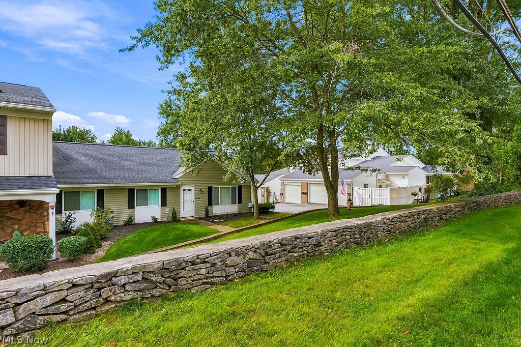 2033 Carlile Drive Uniontown OH 44685