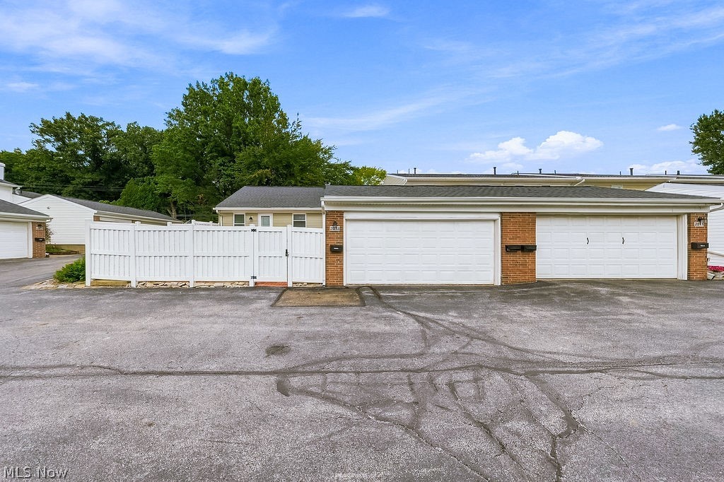 2033 Carlile Drive Uniontown OH 44685