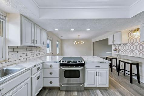 2033 Carlile Drive Uniontown OH 44685