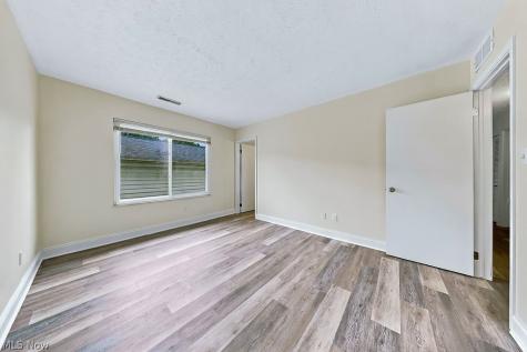 2033 Carlile Drive Uniontown OH 44685