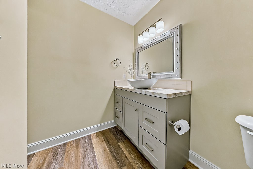 2033 Carlile Drive Uniontown OH 44685