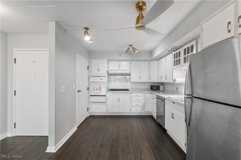 275 N Portage Path Akron OH 44303