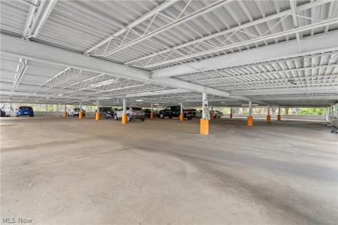 275 N Portage Path Akron OH 44303