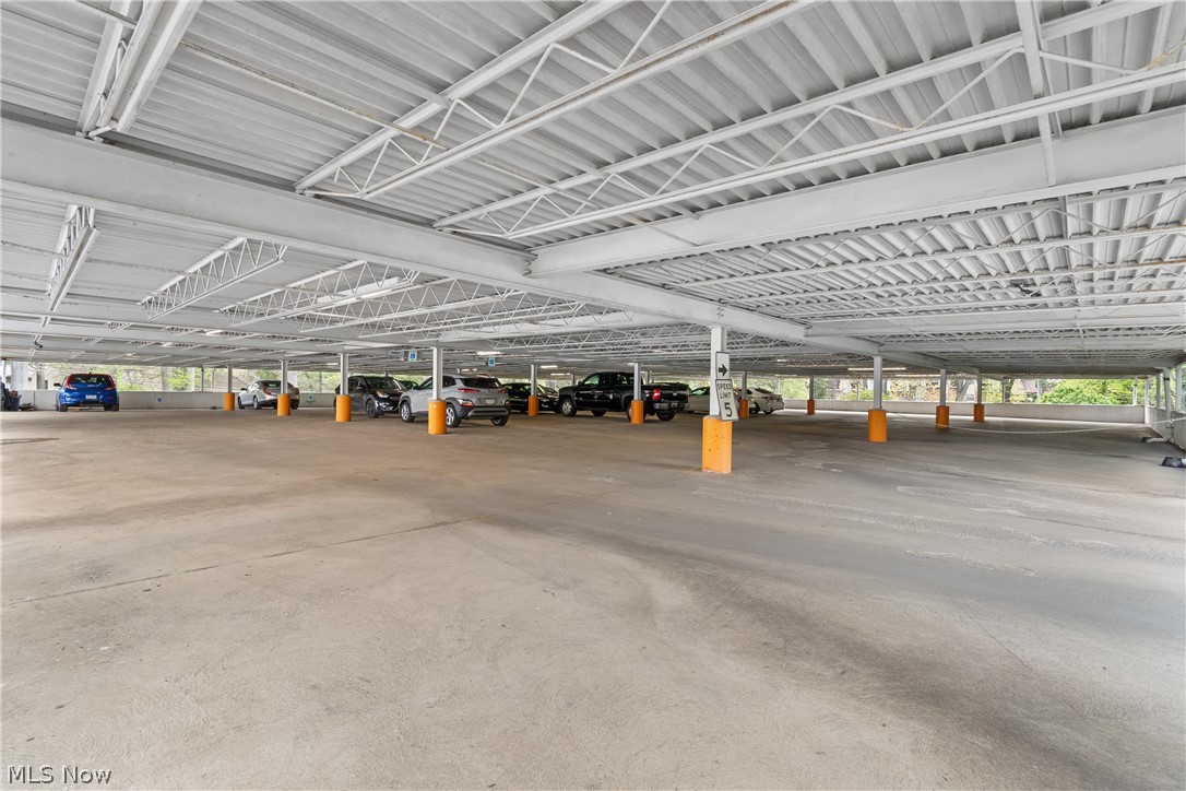 275 N Portage Path Akron OH 44303