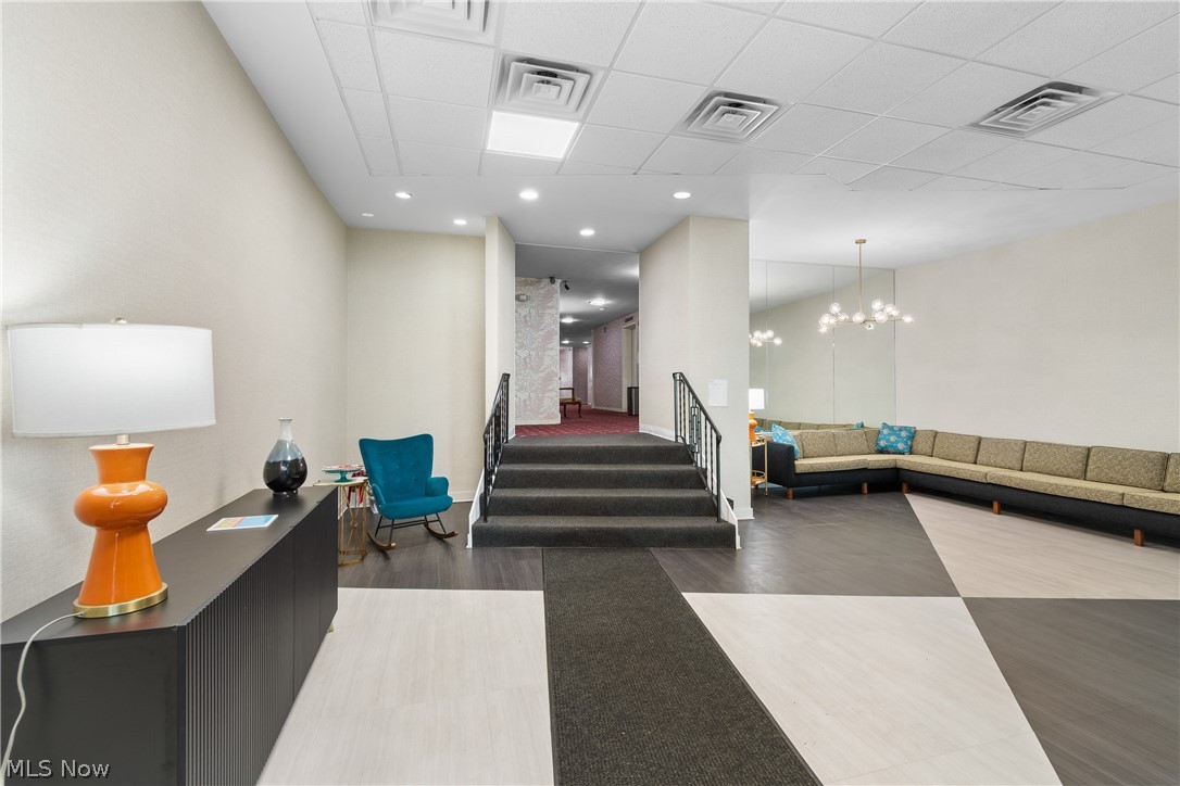 275 N Portage Path Akron OH 44303