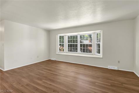 2948 Pease Drive Rocky River OH 44116