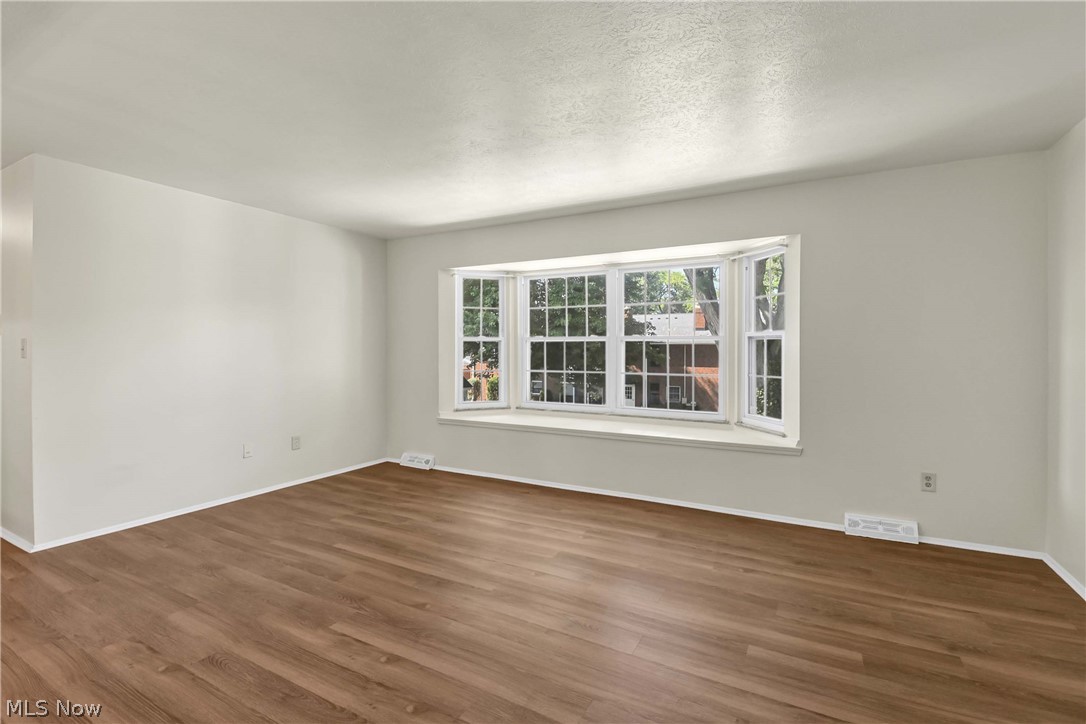 2948 Pease Drive Rocky River OH 44116