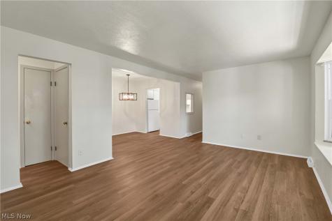 2948 Pease Drive Rocky River OH 44116
