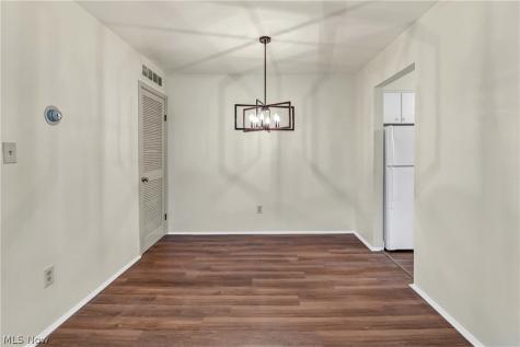 2948 Pease Drive Rocky River OH 44116