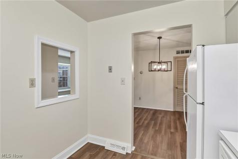 2948 Pease Drive Rocky River OH 44116