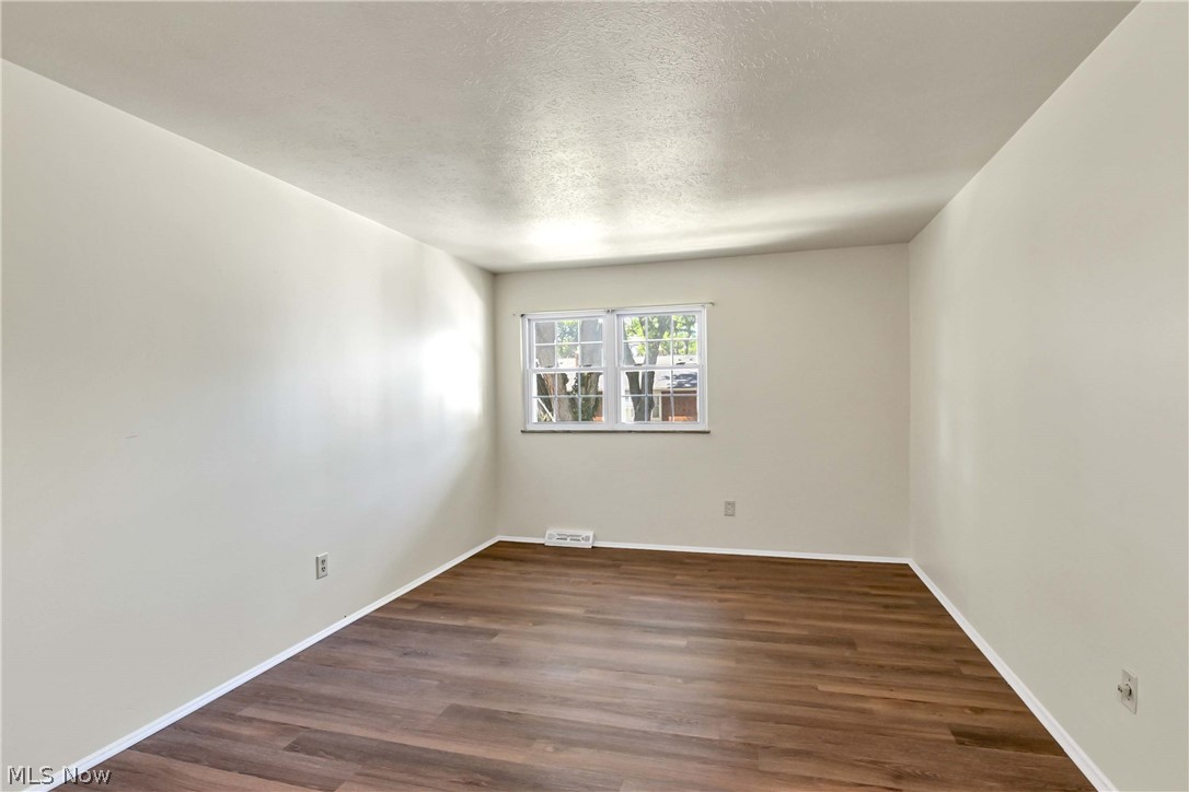 2948 Pease Drive Rocky River OH 44116