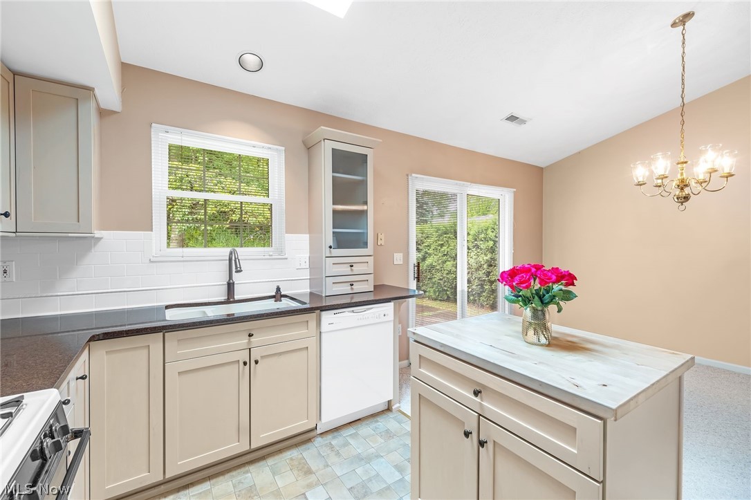 421 Pebblebrook Drive Willoughby Hills OH 44094