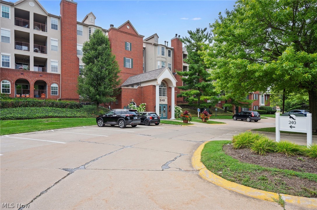 240 Fox Hollow Drive Mayfield Heights OH 44124