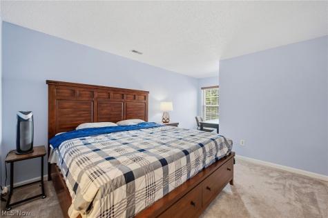 240 Fox Hollow Drive Mayfield Heights OH 44124