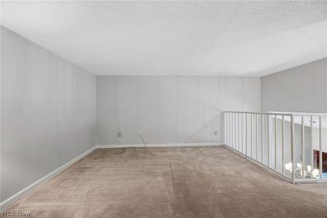 240 Fox Hollow Drive Mayfield Heights OH 44124