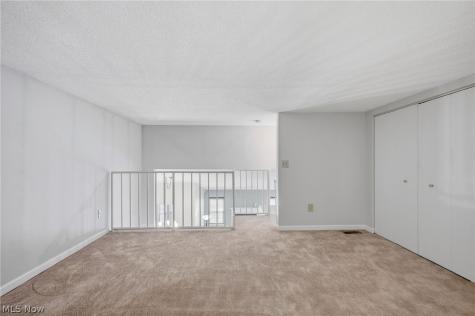 240 Fox Hollow Drive Mayfield Heights OH 44124