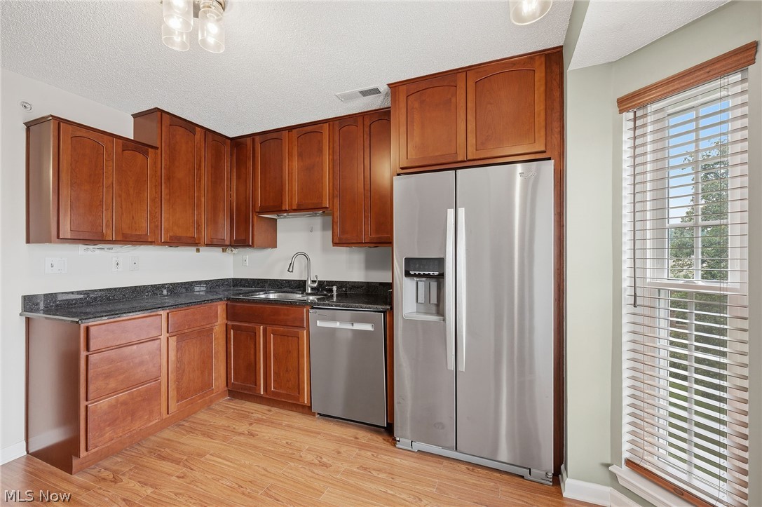 240 Fox Hollow Drive Mayfield Heights OH 44124