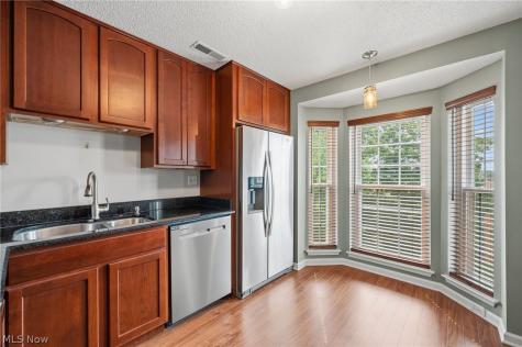 240 Fox Hollow Drive Mayfield Heights OH 44124