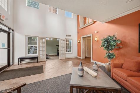 240 Fox Hollow Drive Mayfield Heights OH 44124