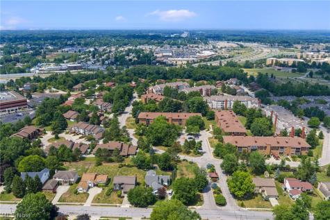 240 Fox Hollow Drive Mayfield Heights OH 44124