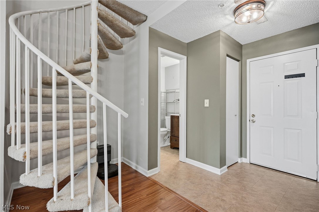 240 Fox Hollow Drive Mayfield Heights OH 44124