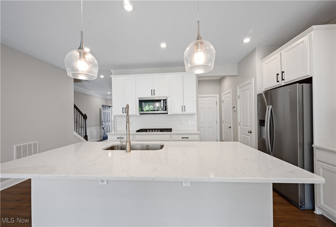 879 S Parkside Drive Westlake OH 44145