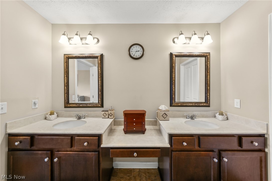 1930 Fairways Drive Streetsboro OH 44241