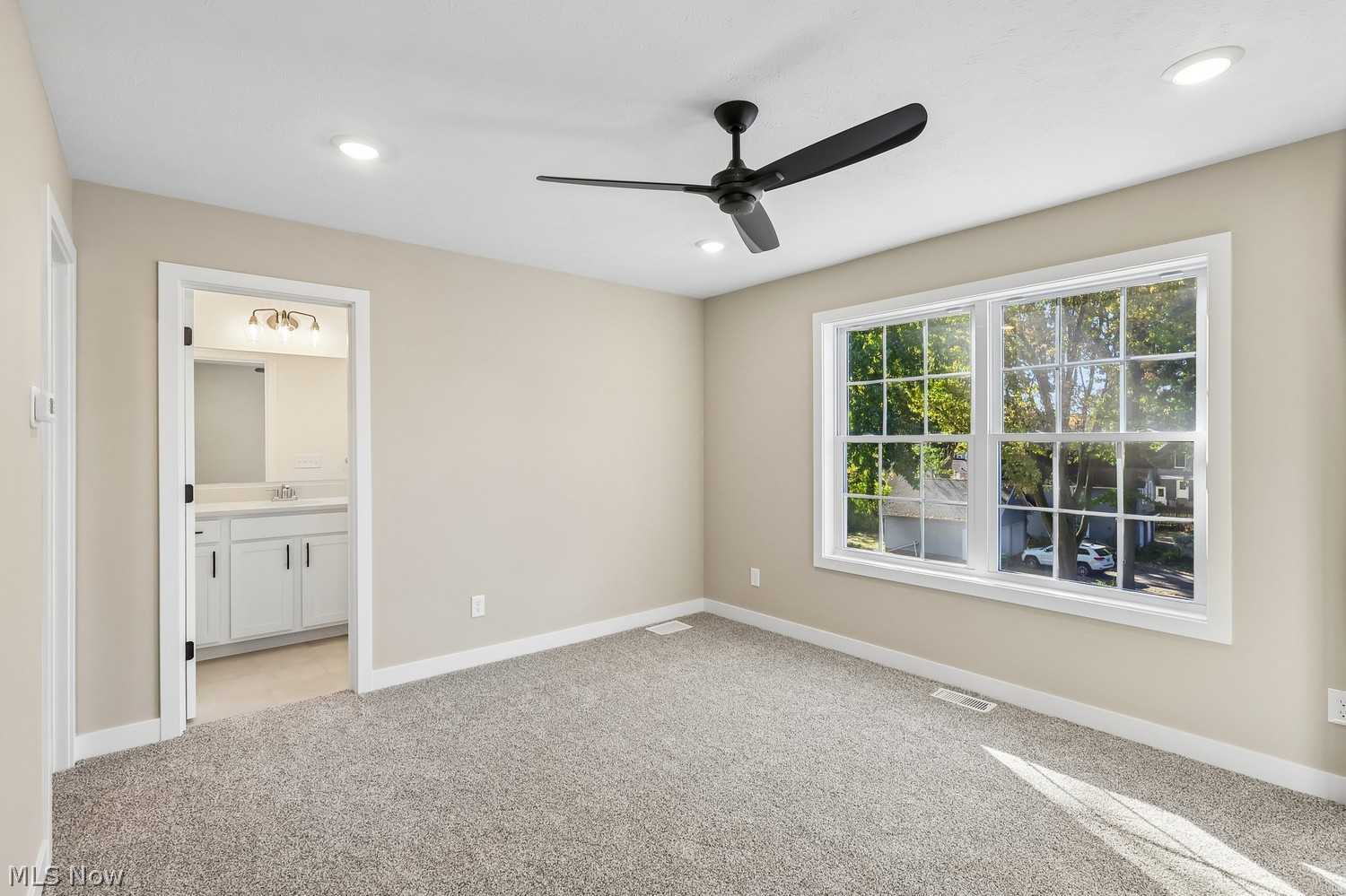4307 Literary Lane Willoughby OH 44094