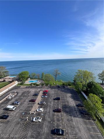 11720 Edgewater Drive Lakewood OH 44107