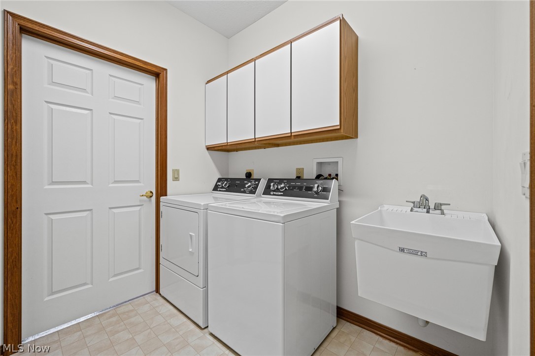 215 Village Drive Independence OH 44131