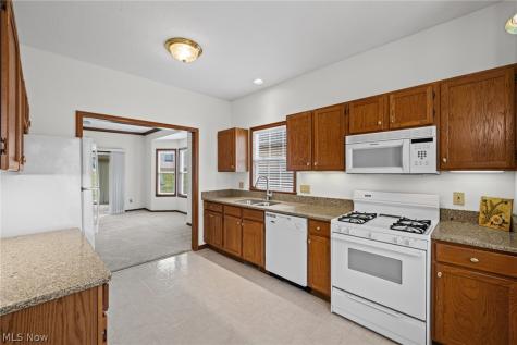 215 Village Drive Independence OH 44131