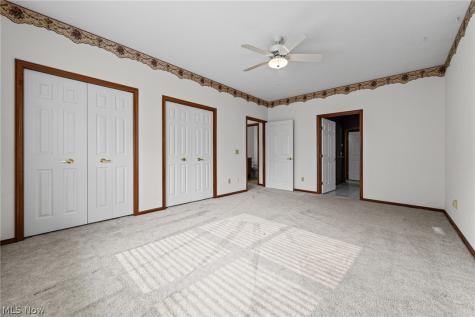 215 Village Drive Independence OH 44131