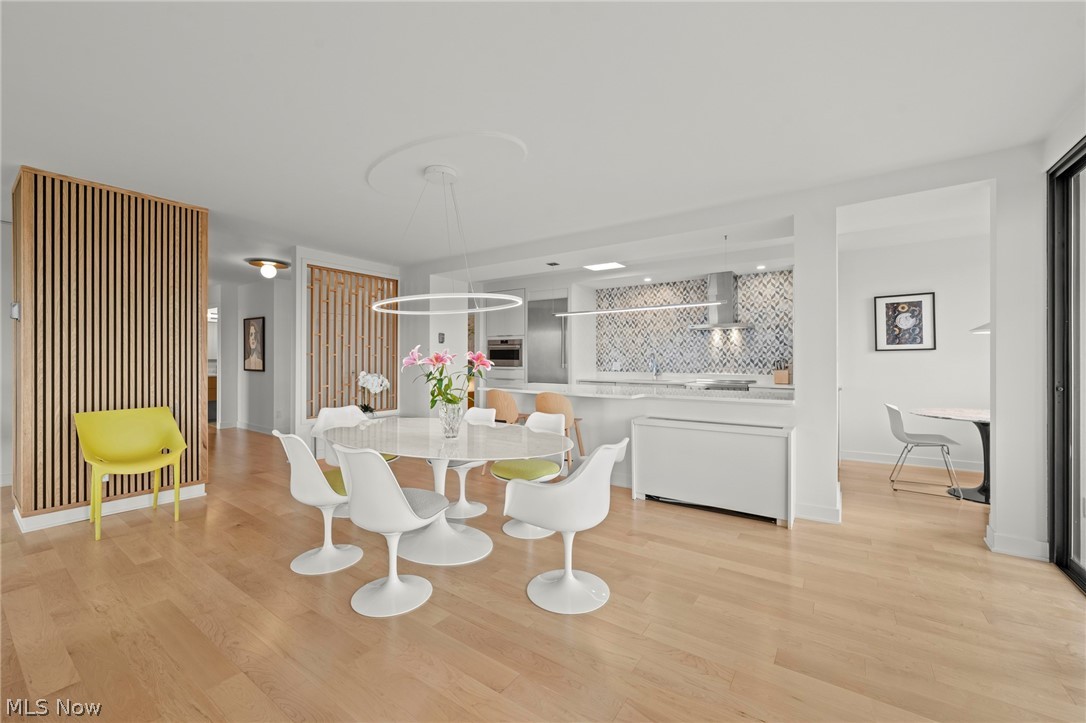 2 Bratenahl Place Bratenahl OH 44108