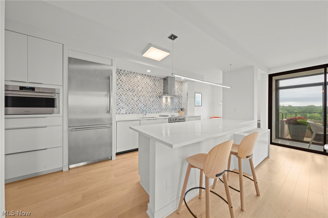 2 Bratenahl Place Bratenahl OH 44108