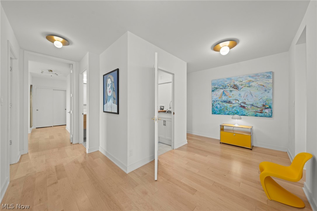 2 Bratenahl Place Bratenahl OH 44108