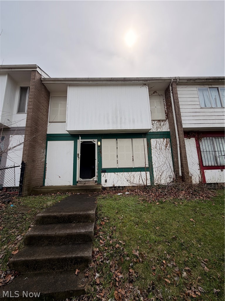 9420 Mount Auburn Avenue Cleveland OH 44104