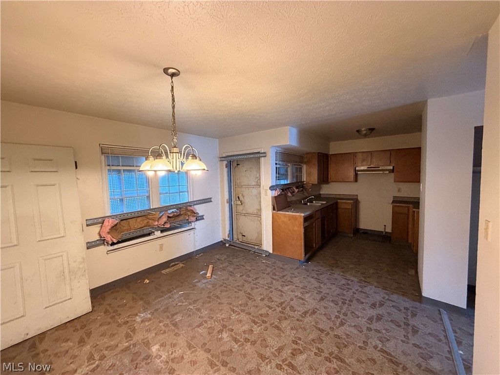 9420 Mount Auburn Avenue Cleveland OH 44104