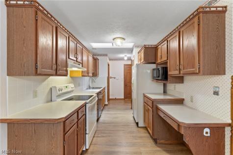 1529 Rhine River Road NW Uniontown OH 44685