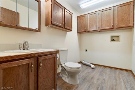 1529 Rhine River Road NW Uniontown OH 44685