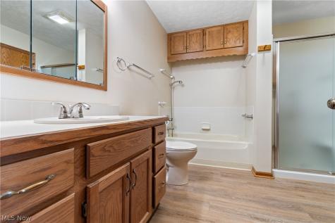 1529 Rhine River Road NW Uniontown OH 44685