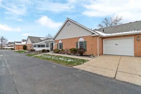 1529 Rhine River Road NW Uniontown OH 44685